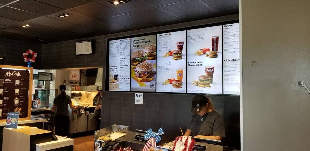 McDonalds | cafe | 4012 S Lincoln Ave, York, NE 68467, USA | 4023622363 OR +1 402-362-2363