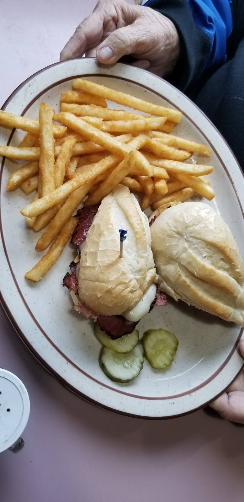 Main Street Grill | restaurant | 719 W Main St, Centralia, WA 98531, USA | 3608074782 OR +1 360-807-4782