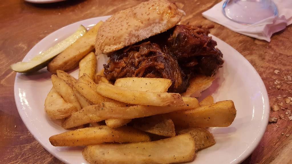 Texas Roadhouse | restaurant | 2893 Cinema Ridge, San Antonio, TX 78238, USA | 2105212988 OR +1 210-521-2988