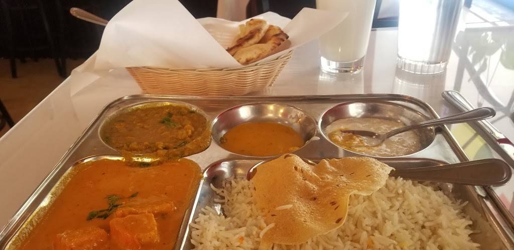 SHANGRILA HIMALAYAN KITCHEN | restaurant | 1142 Ski Run Blvd, South Lake Tahoe, CA 96150, USA | 5306003177 OR +1 530-600-3177