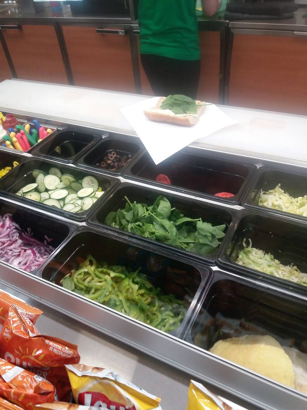 Subway | restaurant | 30325 Detroit Rd, Westlake, OH 44145, USA | 4408712101 OR +1 440-871-2101