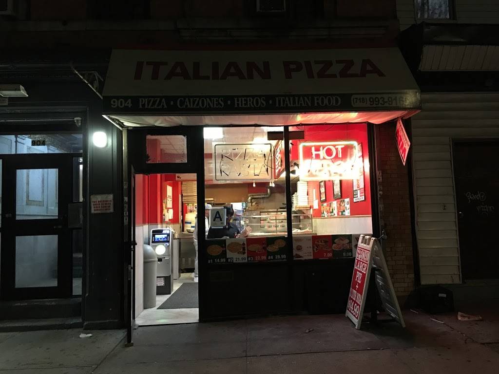 Italian Pizza | restaurant | 890 Morris Ave, Bronx, NY 10451, USA | 7189939165 OR +1 718-993-9165
