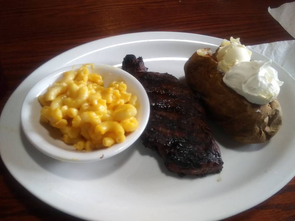 Texas Steakhouse & Saloon | restaurant | 2901 Raleigh Rd Pkwy W, Wilson, NC 27896, USA | 2522372199 OR +1 252-237-2199