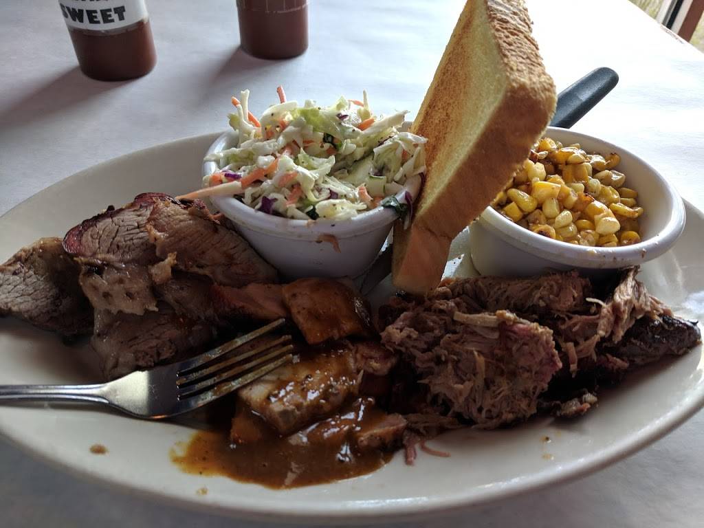 Boomers | restaurant | 1335 N Hayden Island Dr, Portland, OR 97217, USA | 5035172041 OR +1 503-517-2041