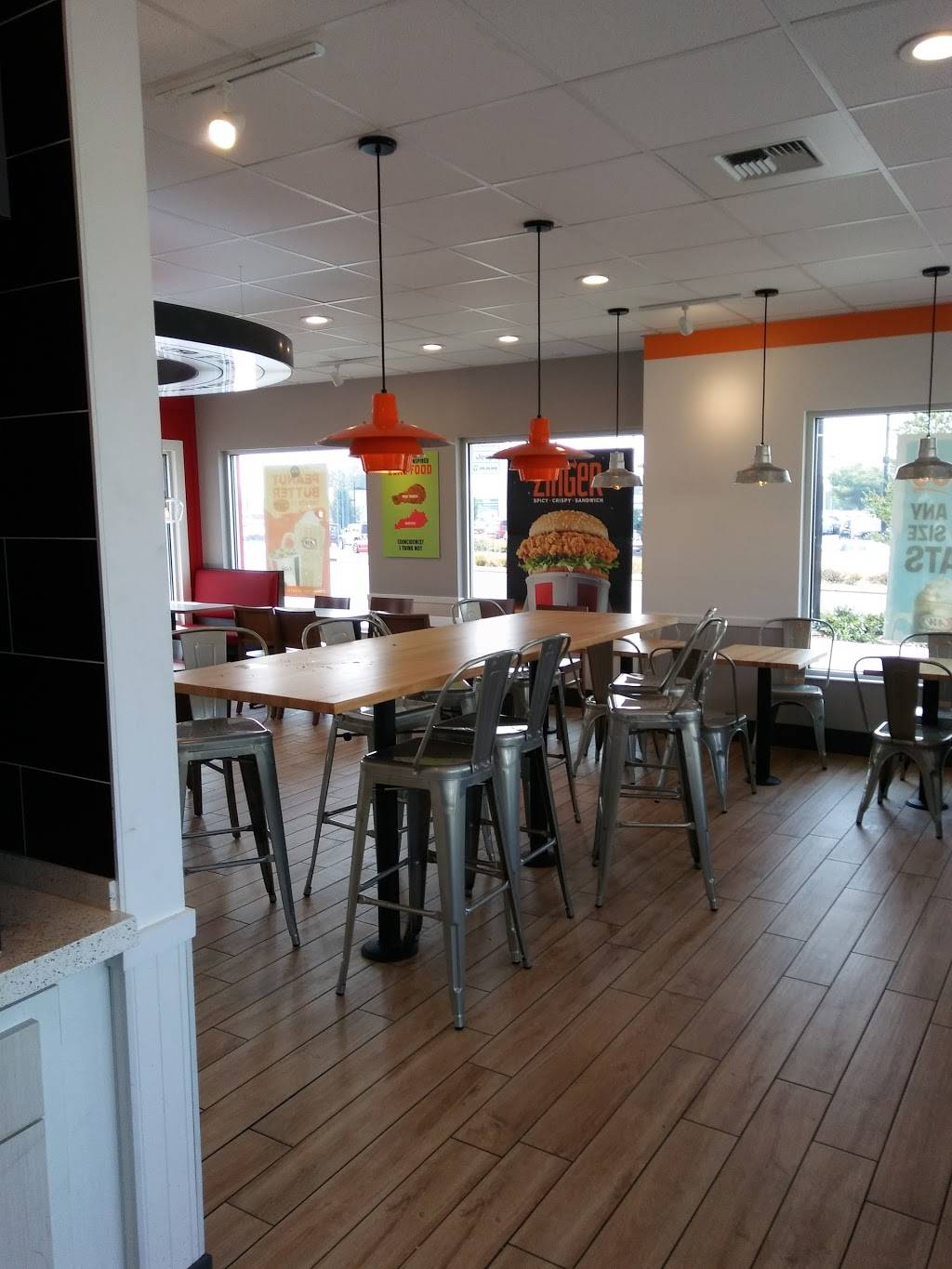 A&W Restaurant | restaurant | 604 Rainier Ave S, Renton, WA 98055, USA | 4252552160 OR +1 425-255-2160