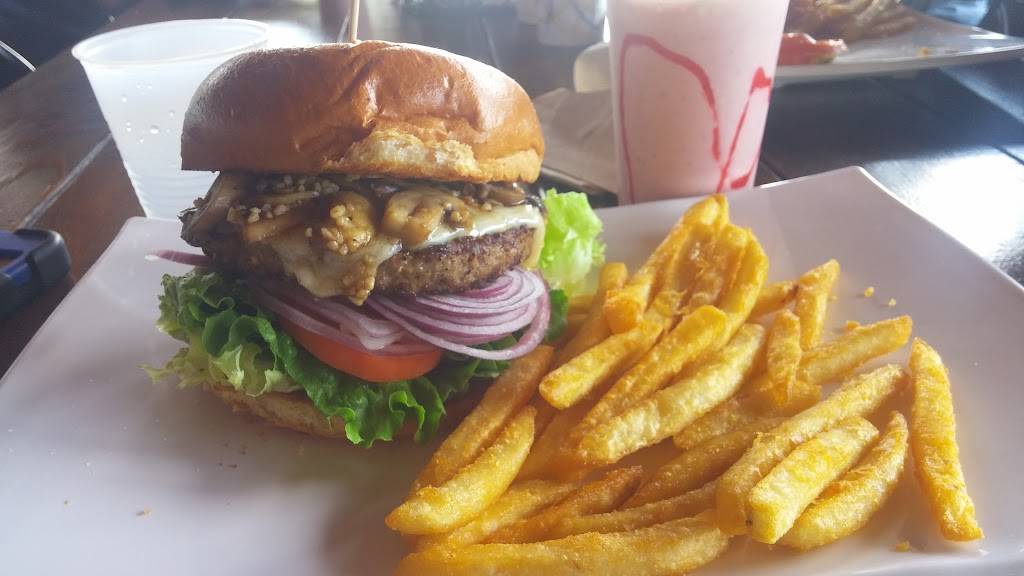 Annys Fine Burger | restaurant | 5375 Kearny Villa Rd, San Diego, CA 92123, USA | 8582780618 OR +1 858-278-0618