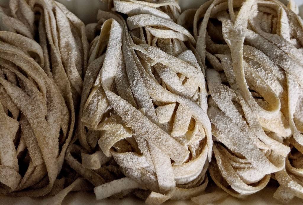 Seaweeds | restaurant | 16 Kennebec Ave, Oak Bluffs, MA 02557, USA | 5083387954 OR +1 508-338-7954