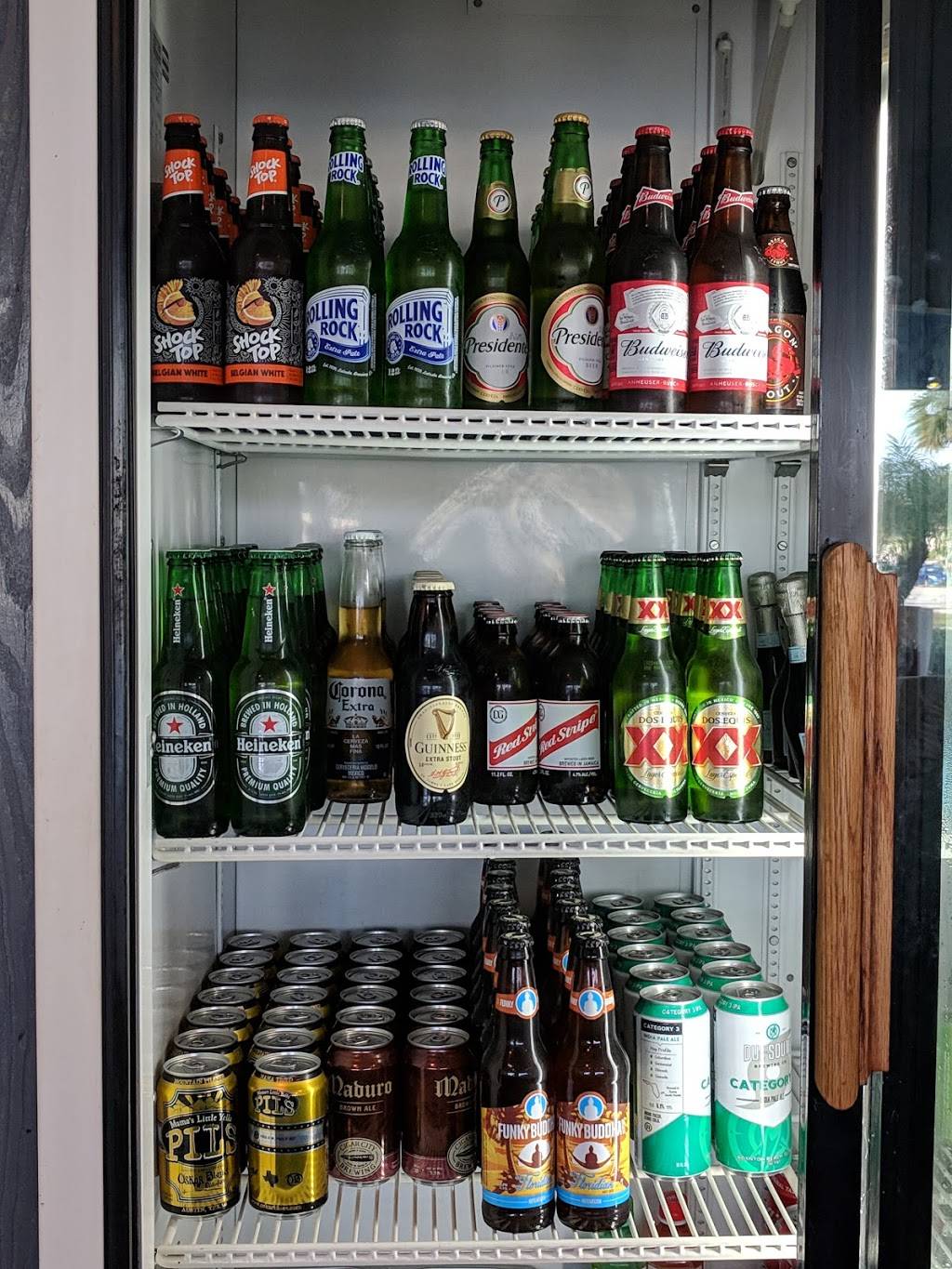 Ms. Suzie Seafood Grill | restaurant | 1099 N Military Trl, Haverhill, FL 33409, USA | 5613287263 OR +1 561-328-7263