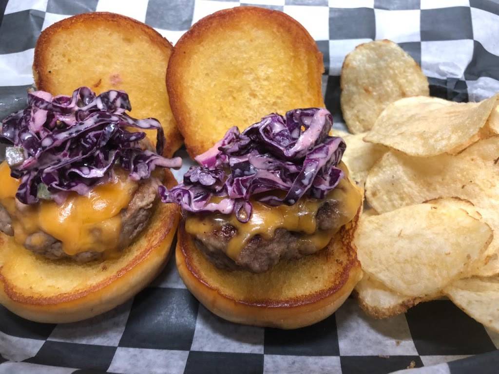 Volpes Sports Bar-Emmaus | restaurant | 501 Broad St, Emmaus, PA 18049, USA | 6109650311 OR +1 610-965-0311