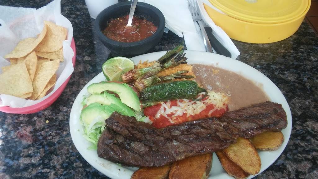 El Tio Loco | restaurant | 6150 Ogden Ave, Cicero, IL 60804, USA | 7086564400 OR +1 708-656-4400