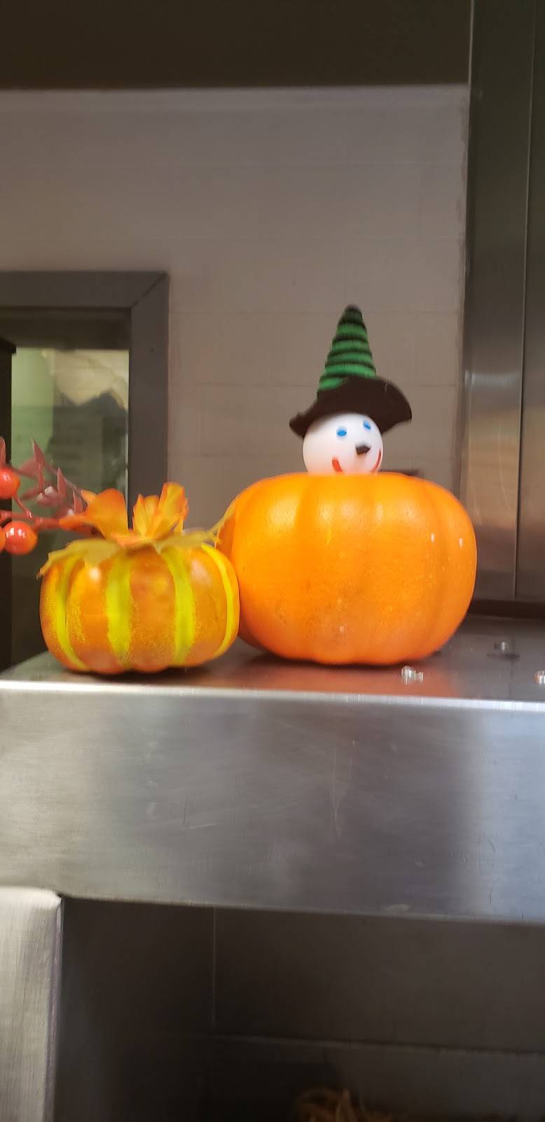 Jack in the Box | restaurant | 5256 S Mission Rd, Bonsall, CA 92003, USA | 7609450472 OR +1 760-945-0472