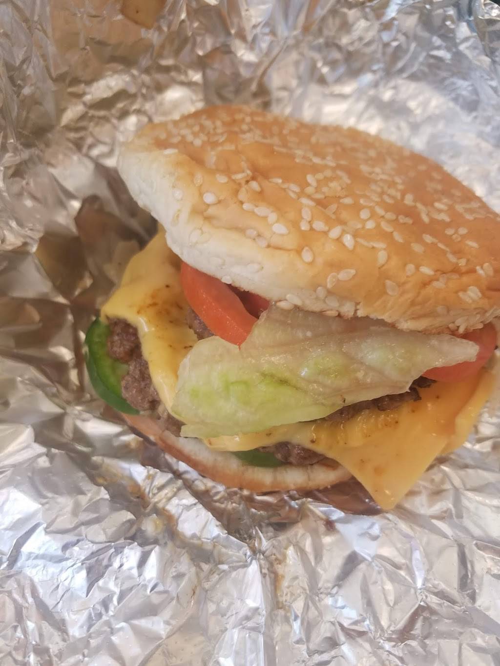 Five Guys | meal takeaway | 7150 Cermak Rd, Berwyn, IL 60402, USA | 7084849940 OR +1 708-484-9940