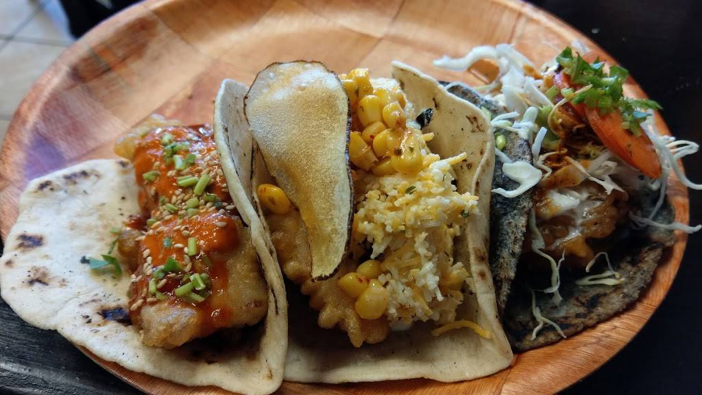 Fish Company Taco | restaurant | 1914 23rd St, Galveston, TX 77550, USA | 4092203245 OR +1 409-220-3245