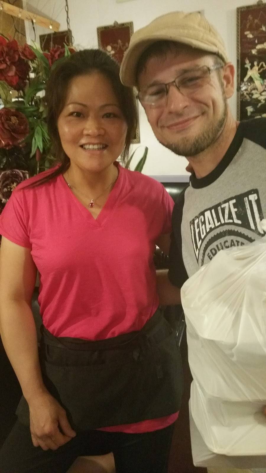 Pea Pod Inn Inc | restaurant | 330 Ecorse Rd, Ypsilanti, MI 48198, USA | 7344837280 OR +1 734-483-7280