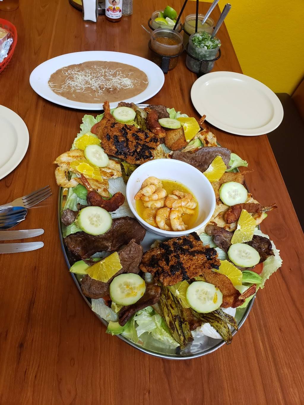 El Borrego Restaurant | restaurant | 12345 Mountain Ave suite e, Chino, CA 91710, USA | 9095171185 OR +1 909-517-1185