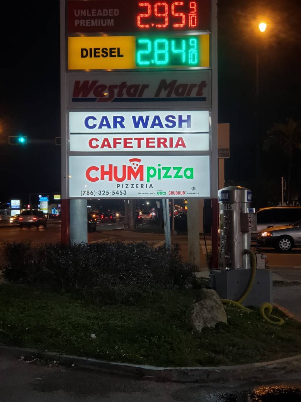 Chum Pizza | restaurant | 9700 SW 40th St, Miami, FL 33165, USA | 7863255453 OR +1 786-325-5453