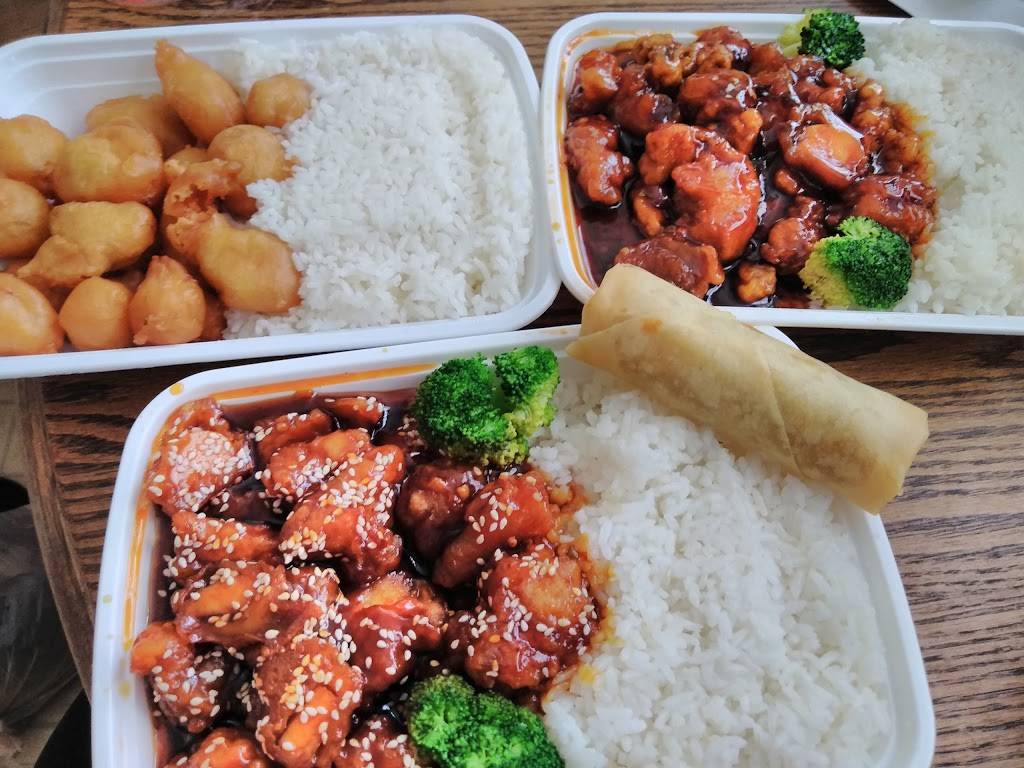 Panda Hut Chinese Restaurant | restaurant | 1417 N Wauwatosa Ave, Wauwatosa, WI 53213, USA | 4142669999 OR +1 414-266-9999