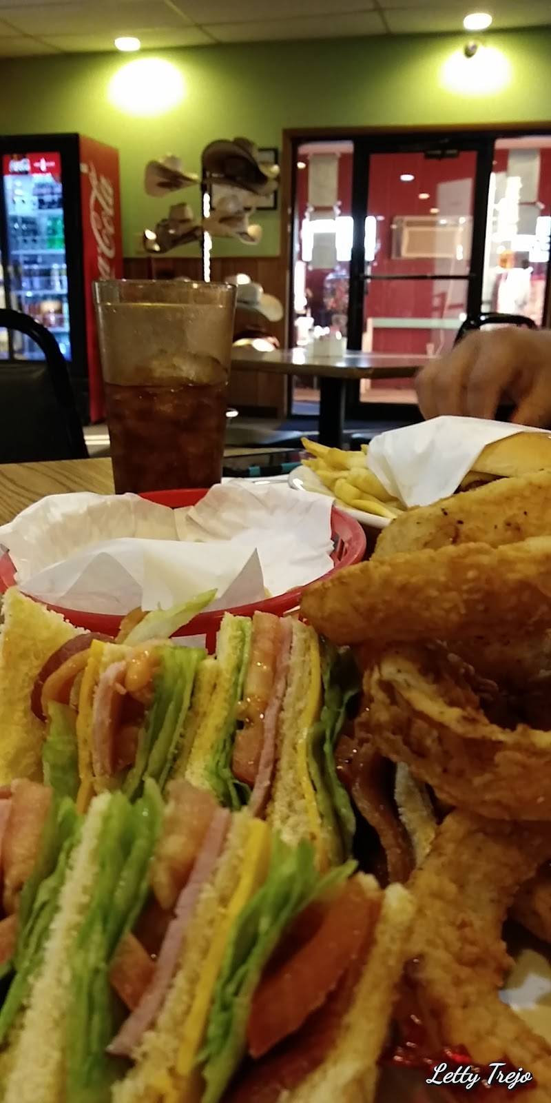 Pacho Garcia Cafe | restaurant | 1062 W FM 117, Dilley, TX 78017, USA | 8309651493 OR +1 830-965-1493