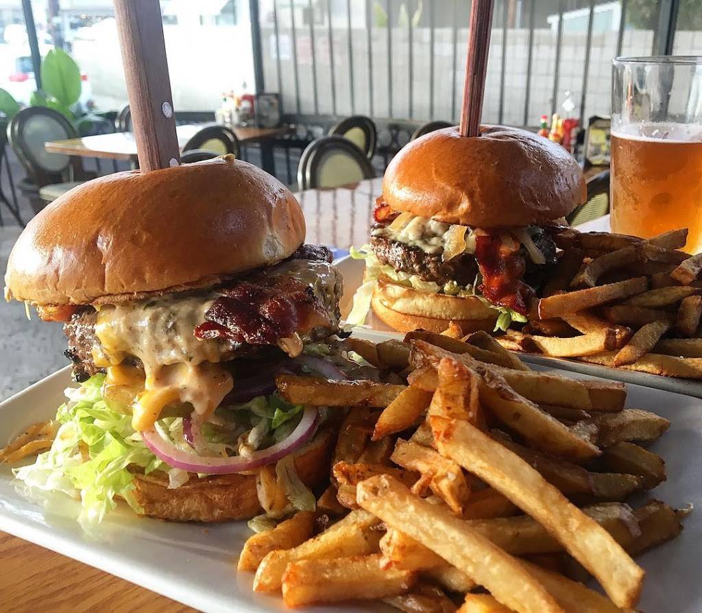 Hangout Too Southern Bar & Grill | restaurant | 16446 Bolsa Chica St, Huntington Beach, CA 92649, USA | 6572049306 OR +1 657-204-9306