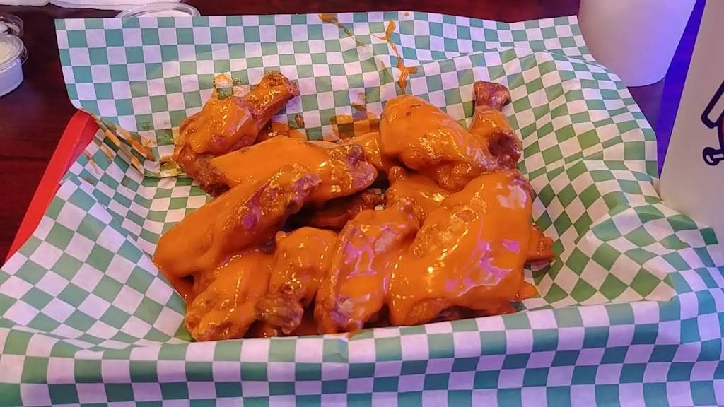 Captain Hook Fish & Chicken | restaurant | 7100 Bass Lake Rd, New Hope, MN 55428, USA | 7633259275 OR +1 763-325-9275