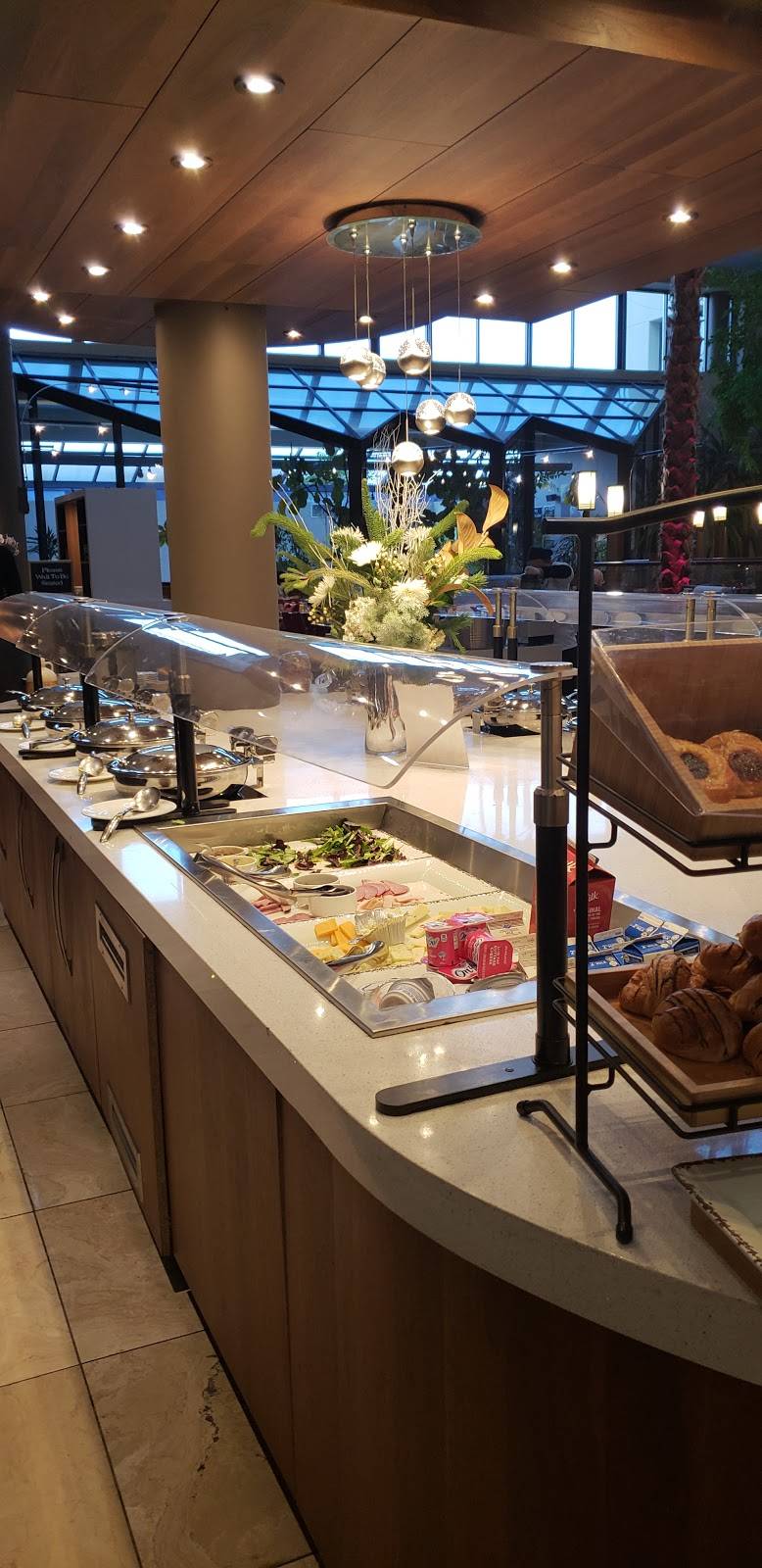 Cafe Florian Restaurant | restaurant | 1221 Chess Dr, Foster City, CA 94404, USA | 6502956123 OR +1 650-295-6123