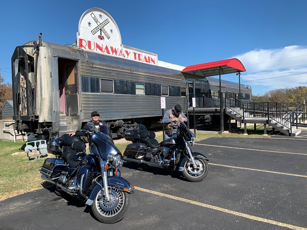 Runaway Train Cafe | cafe | 3600 Stephen F Austin Dr, Brownwood, TX 76801, USA | 3256463333 OR +1 325-646-3333