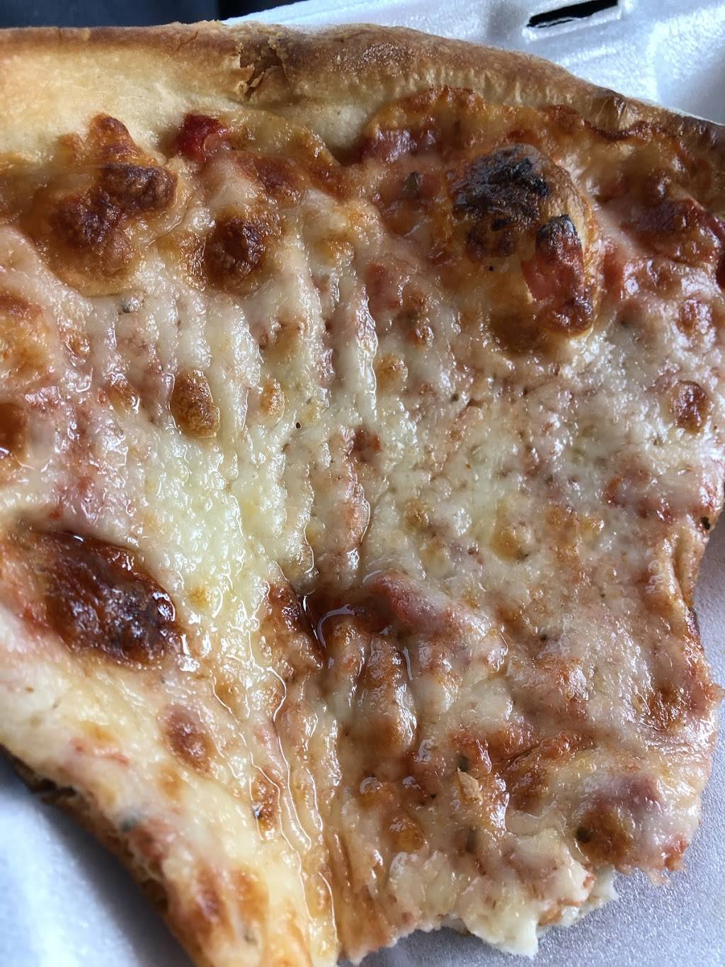 Amalfis Pizza n Pasta | restaurant | 8542 University City Blvd, Charlotte, NC 28213, USA | 7045478651 OR +1 704-547-8651