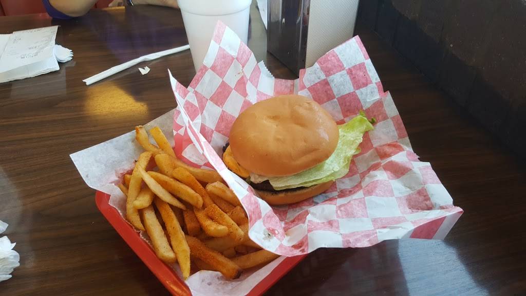 Big Bill BBQ | restaurant | 4101 Elvis Presley Blvd, Memphis, TN 38116, USA | 9015524502 OR +1 901-552-4502