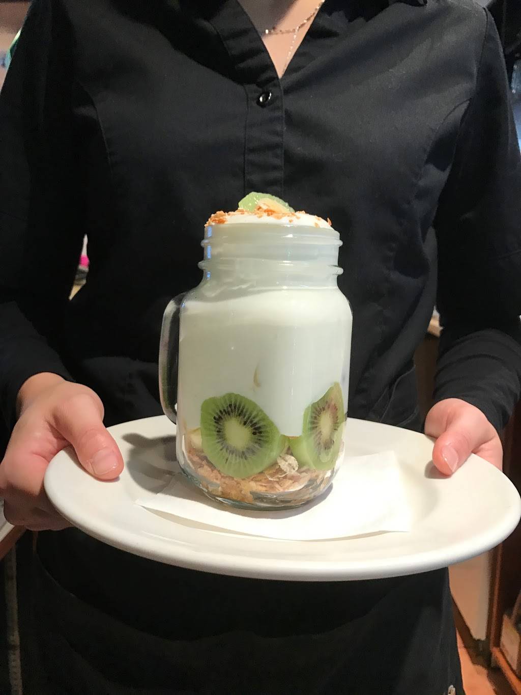 Mikes Terrebonne | restaurant | 1115 Boulevard des Seigneurs, Terrebonne, QC J6W 1V2, Canada | 4509613030 OR +1 450-961-3030