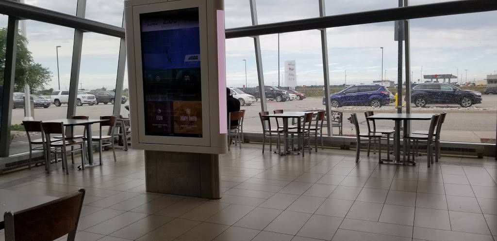 Burger King | restaurant | Highway 401 Westbound Between Exit, Tilbury, ON N0P 2L0, Canada | 5196821827 OR +1 519-682-1827