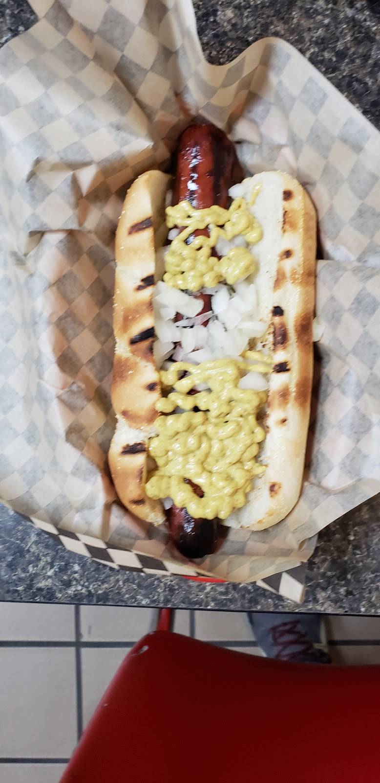 The Dog House Chico | restaurant | 1354 East Ave Ste U, Chico, CA 95926, USA | 5308942242 OR +1 530-894-2242