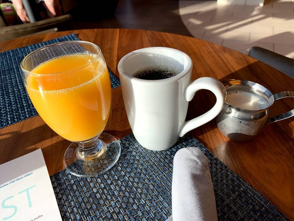 Longboards Tiki Beach Grille | meal takeaway | The Hilton Cocoa Beach Resort, 1550 N. Atlantic Ave., Cocoa Beach, FL 32931, USA | 3217990003 OR +1 321-799-0003