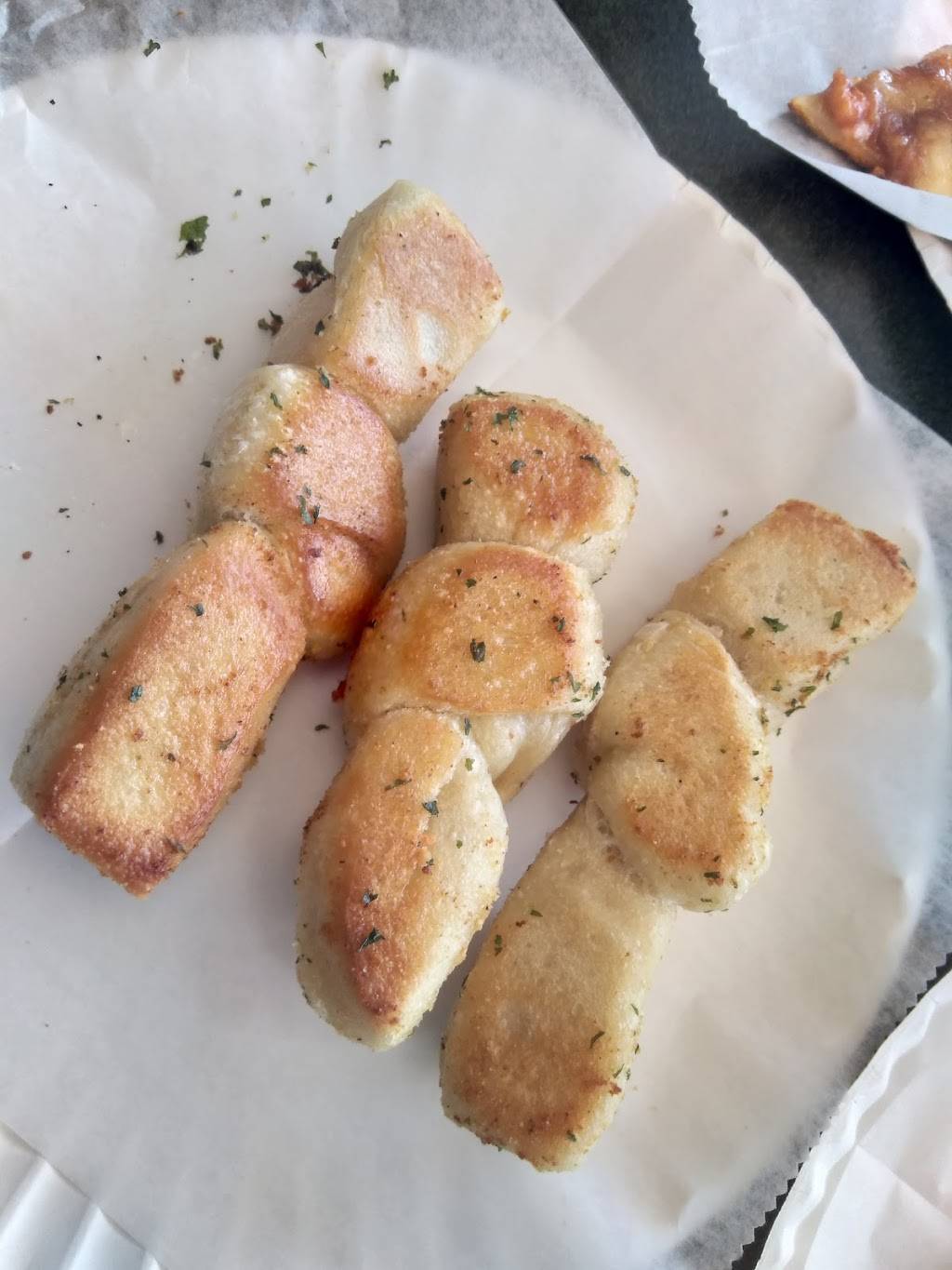 La Casa | restaurant | 635 E Main St, Bay Shore, NY 11706, USA | 6316651010 OR +1 631-665-1010