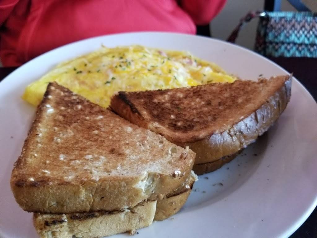 Brick House Cafe & Catering | cafe | 13485 Reynolds St, Cable, WI 54821, USA | 7157985432 OR +1 715-798-5432