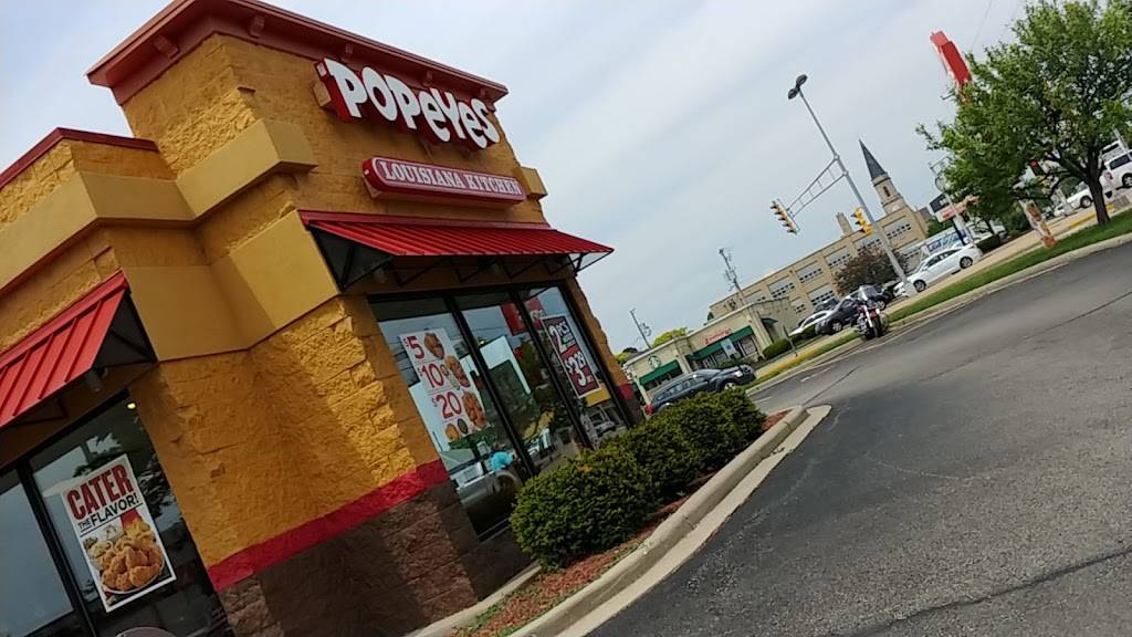 Popeyes Louisiana Kitchen | restaurant | 3905 75th St, Kenosha, WI 53142, USA | 2629427575 OR +1 262-942-7575