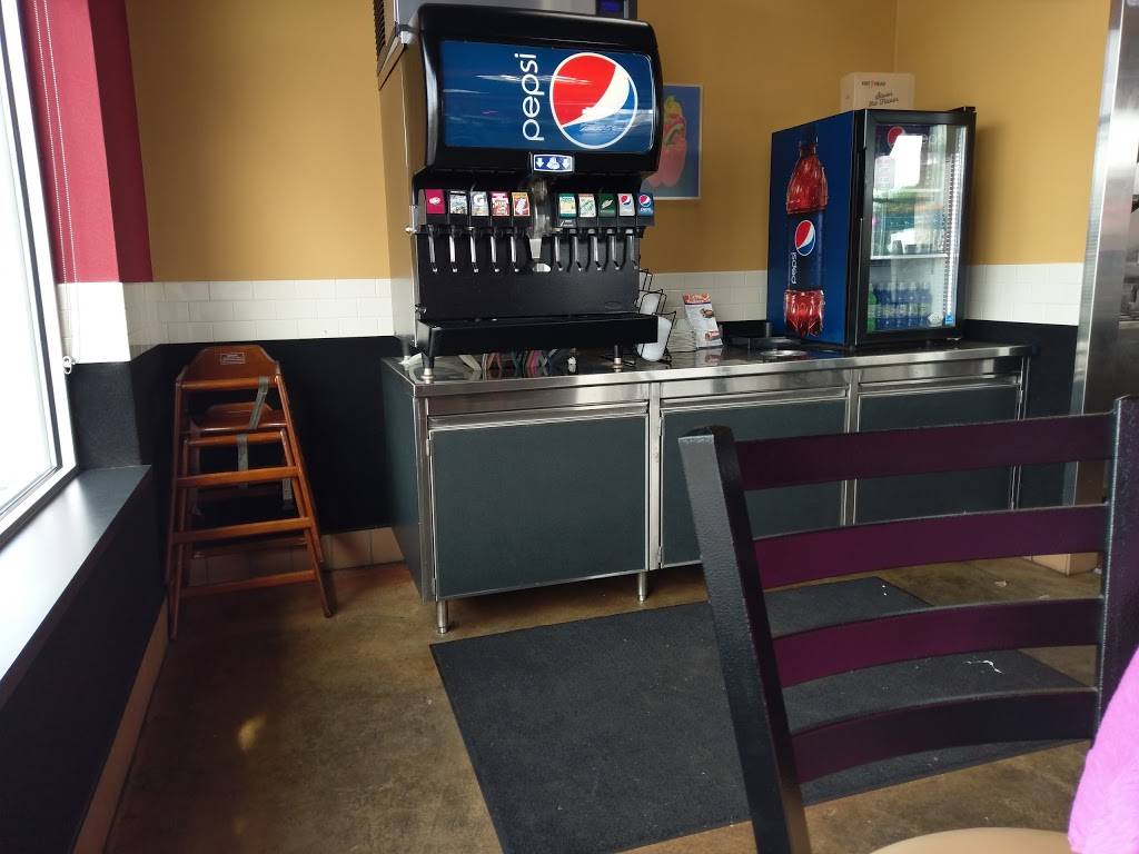 Hot Head Burritos | restaurant | 5655 Youngstown Warren Rd, Niles, OH 44446, USA | 3305058188 OR +1 330-505-8188