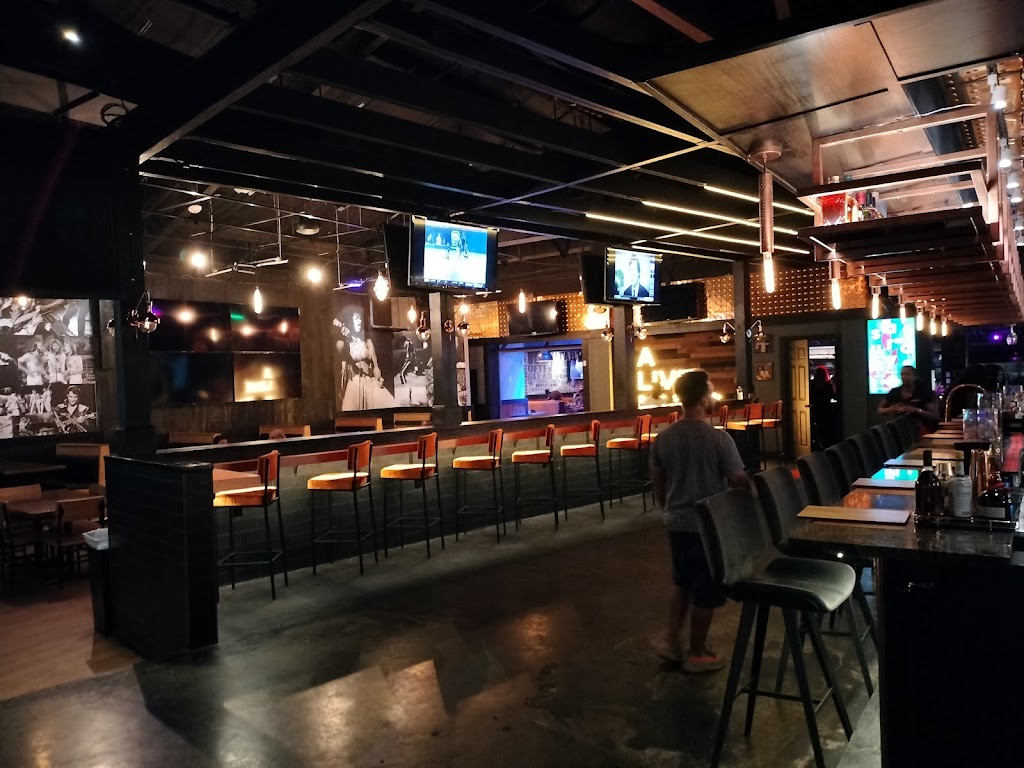 RockHouse | restaurant | 6025 Richmond Ave., Houston, TX 77057, USA | 7132428793 OR +1 713-242-8793