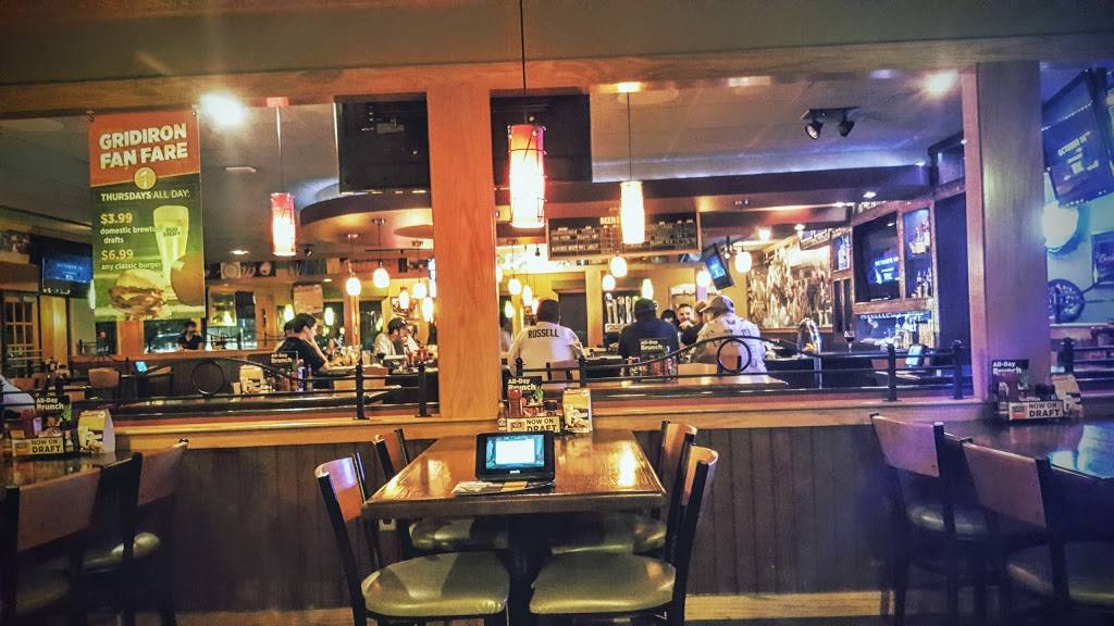 Applebees Grill + Bar | restaurant | 1790 E Main St, Woodland, CA 95776, USA | 5306688282 OR +1 530-668-8282