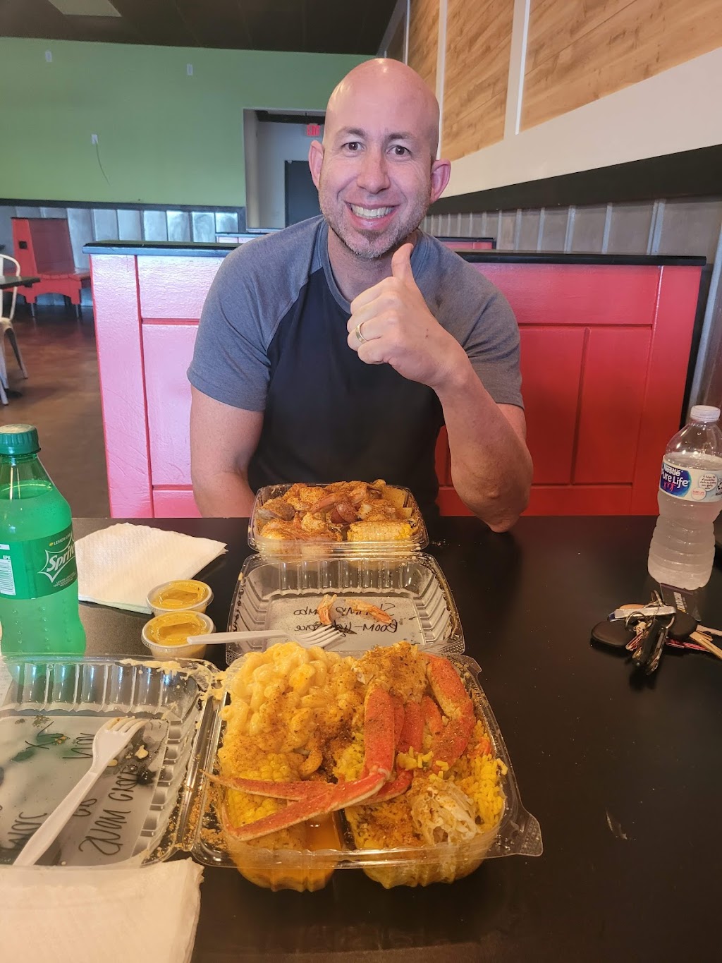 Crabs On The Run | restaurant | 1174 Capital Cir SE, Tallahassee, FL 32301, USA | 8504023136 OR +1 850-402-3136