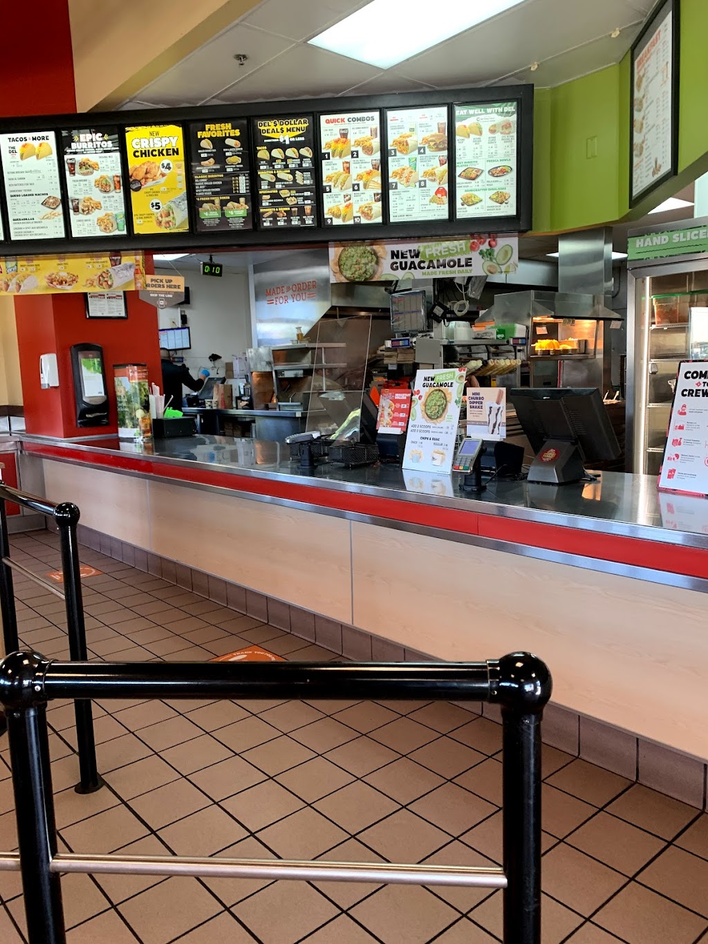 Del Taco | meal takeaway | 2451 S Avenue B, Yuma, AZ 85364, USA | 4422363103 OR +1 442-236-3103