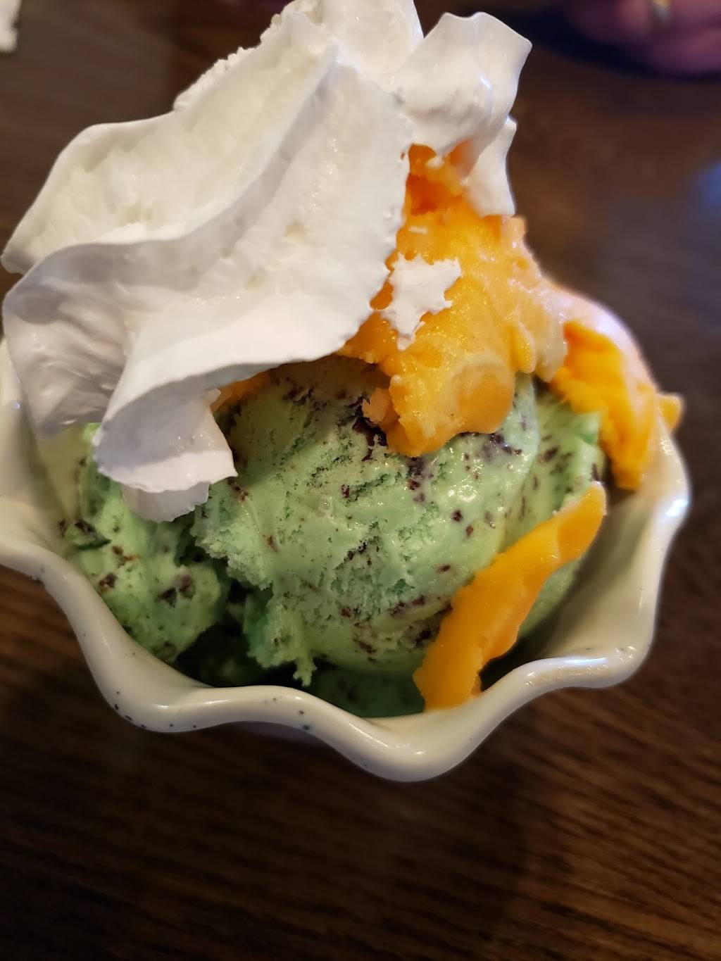 River Grill & Buffet | restaurant | 8215 University City Blvd, Charlotte, NC 28213, USA | 7045999886 OR +1 704-599-9886