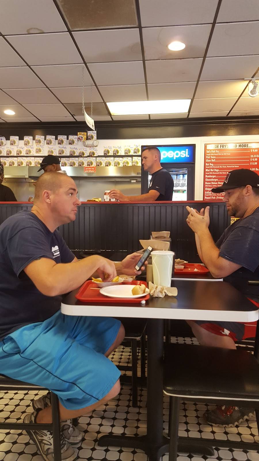 Teds Fish Fry | restaurant | 1645 Western Ave, Albany, NY 12203, USA | 5184492777 OR +1 518-449-2777