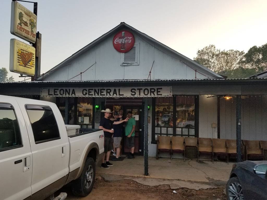 Leona General Store | restaurant | North Leona Blvd, 136 TX-75, Leona, TX 75850, USA | 9033442202 OR +1 903-344-2202