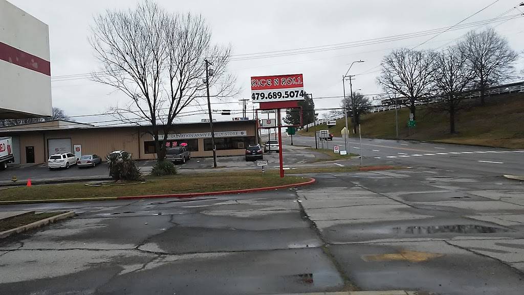 Rice N Roll | restaurant | 1923 Main St, Van Buren, AR 72956, USA | 4796895074 OR +1 479-689-5074