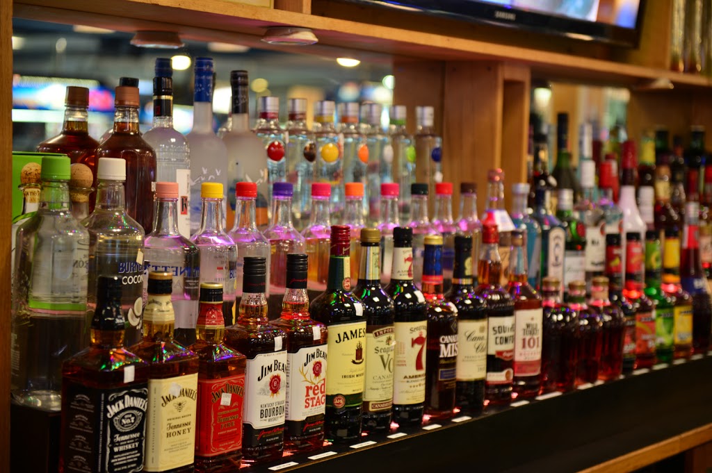 Longshots | restaurant | 1125 S Military Hwy, Chesapeake, VA 23320, USA | 7573610160 OR +1 757-361-0160