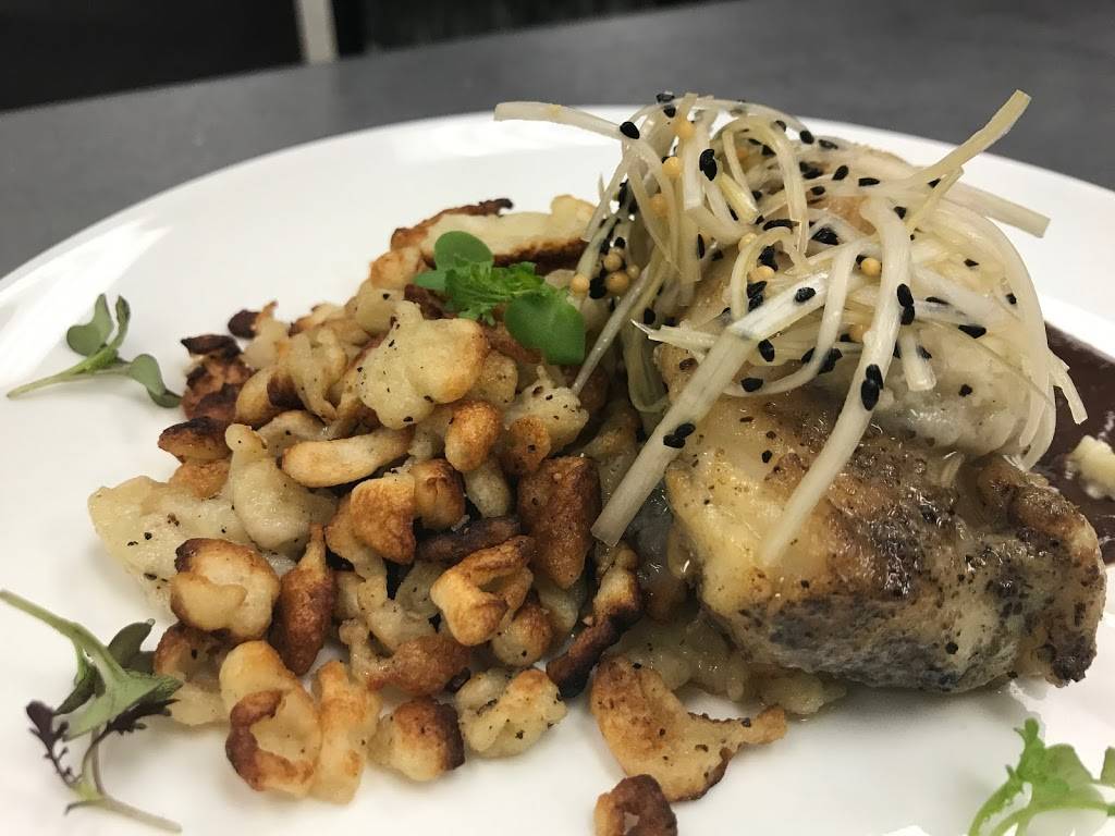 Solstice Restaurant | restaurant | 800 Hillgrove Ave #104, Western Springs, IL 60558, USA | 7085054684 OR +1 708-505-4684