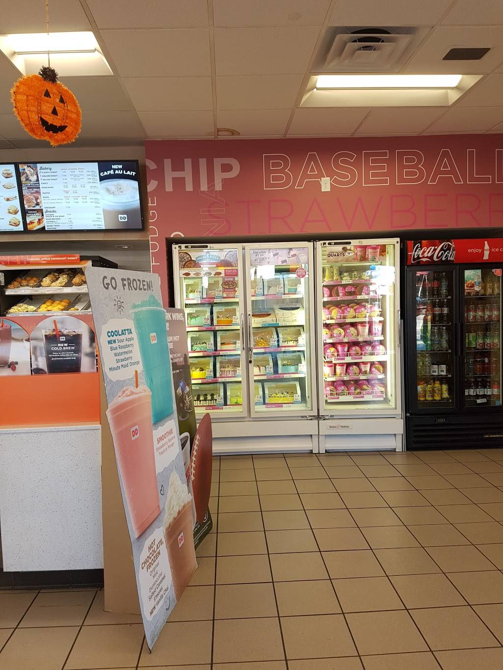 Dunkin Donuts | cafe | 6120 Fresh Meadow Ln, Fresh Meadows, NY 11365, USA | 7184635819 OR +1 718-463-5819