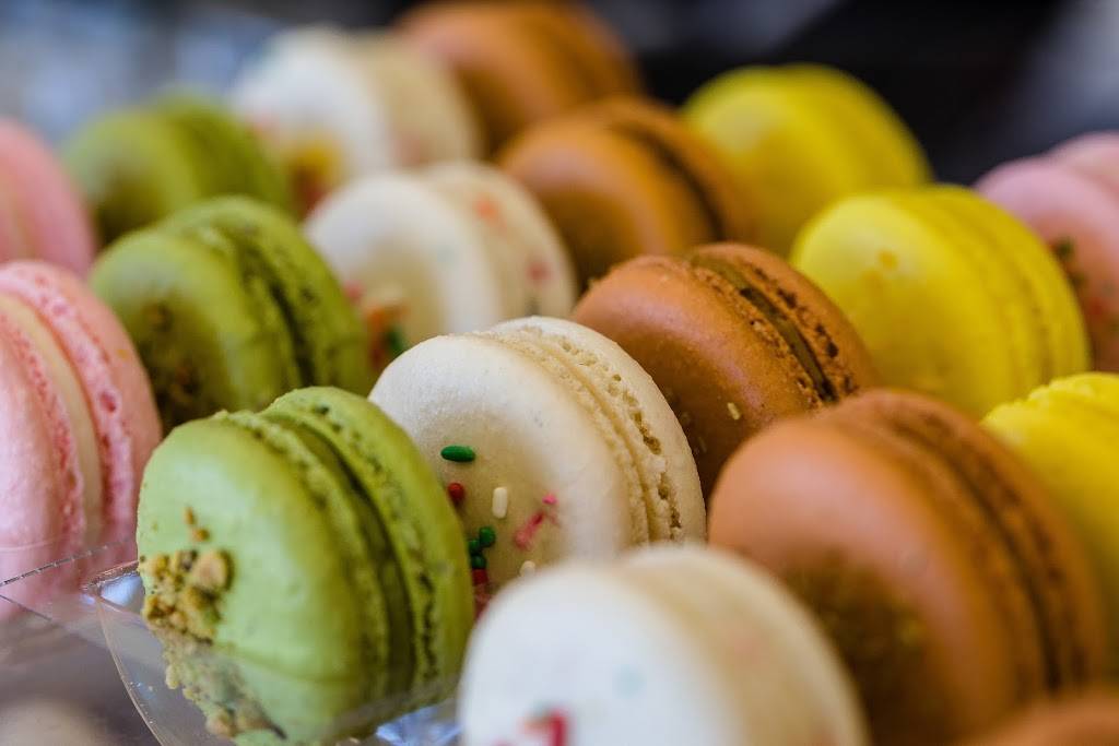 Savor Patisserie | bakery | 9440 Garland Rd #142, Dallas, TX 75218, USA | 9729134900 OR +1 972-913-4900