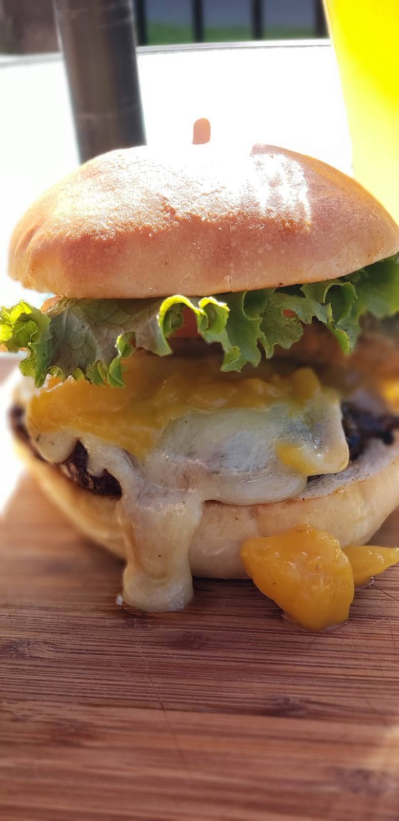 Pub LOurs Noir | restaurant | 4 Rue Saint Joseph, Warwick, QC J0A 1M0, Canada | 8193585108 OR +1 819-358-5108