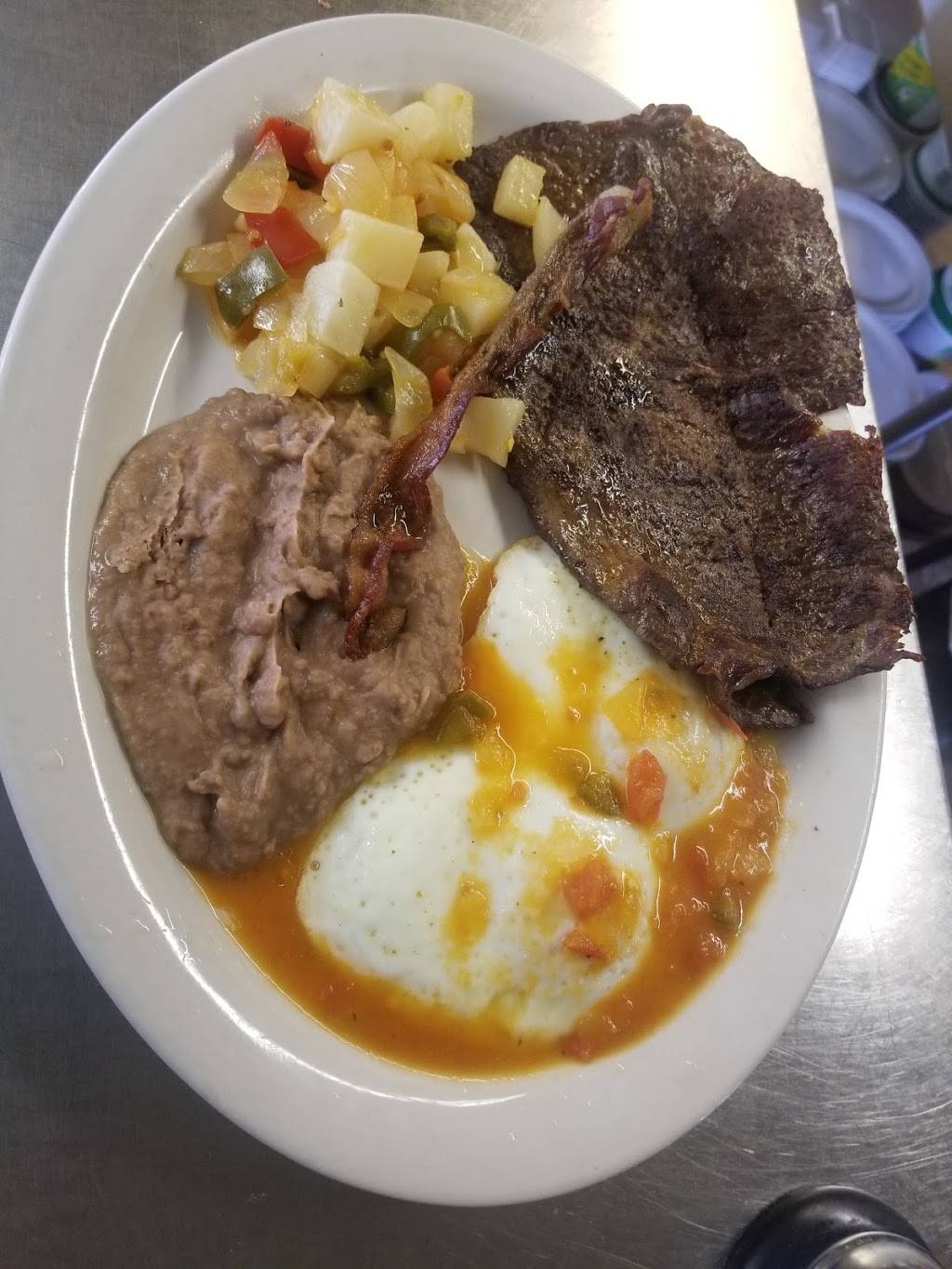 Ricos Nopalitos | restaurant | 2806 Southmore Ave, Pasadena, TX 77503, USA | 7134735577 OR +1 713-473-5577